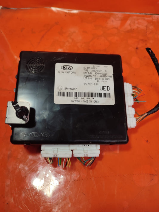 ✅KIA SPORTAGE MK3 1.7 DIESEL 2014 BODY CONTROL MODULE ECU 95400-3UED0 Warranty - Image 1