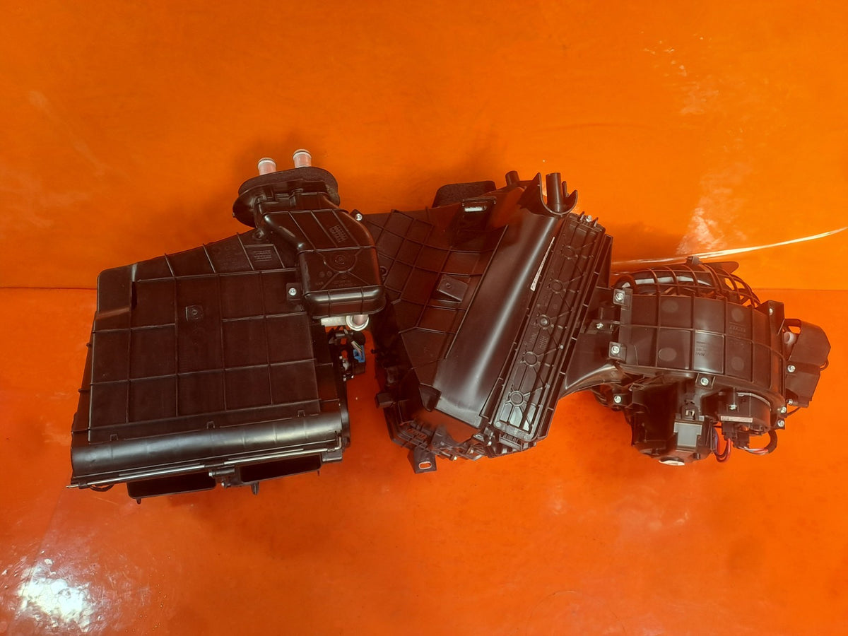ebay-src:https://i.ebayimg.com/00/s/mtiwmfgxnjaw/z/4h0aaeswtsnqxfut/$_57.jpg