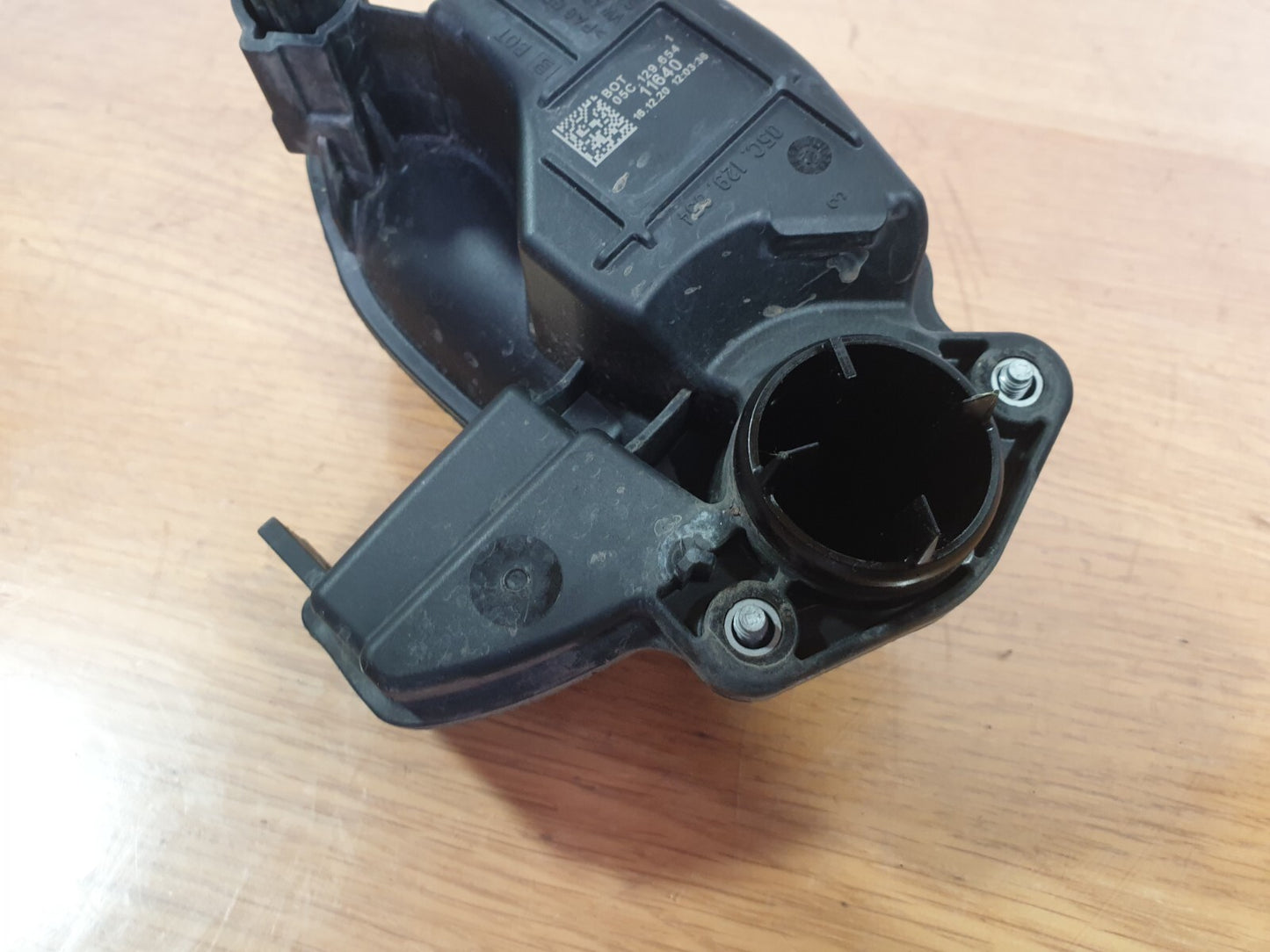 Volkswagen Polo Match 1.0 Petrol 2021 AIR INTAKE MANIFOLD 05С129654 Warranty - Image 3