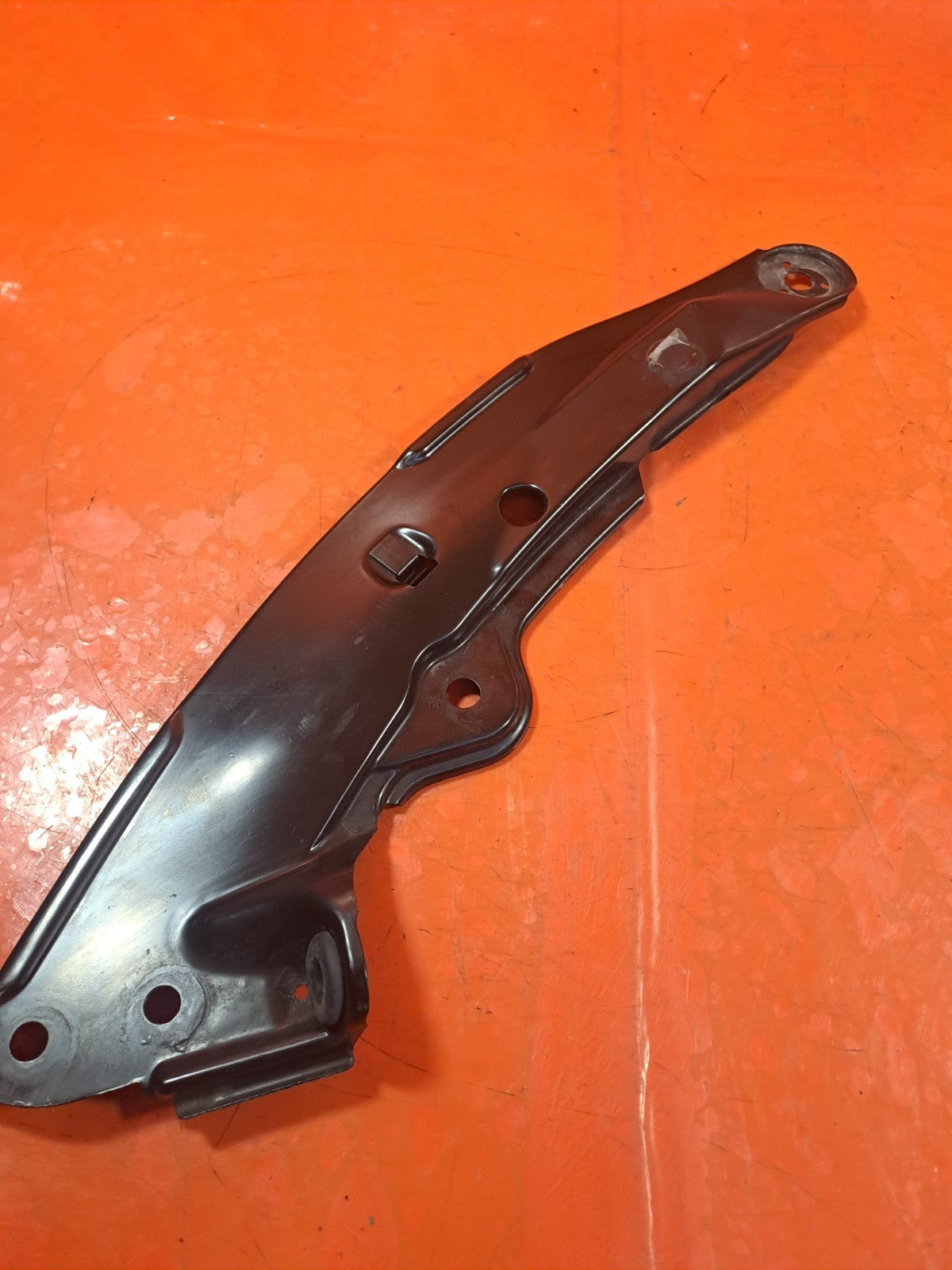 ✅VW GOLF STYLE MK8 1.5 PETROL 2020 FRONT LEFT HEADLIGHT BRACKET A352 - Image 5