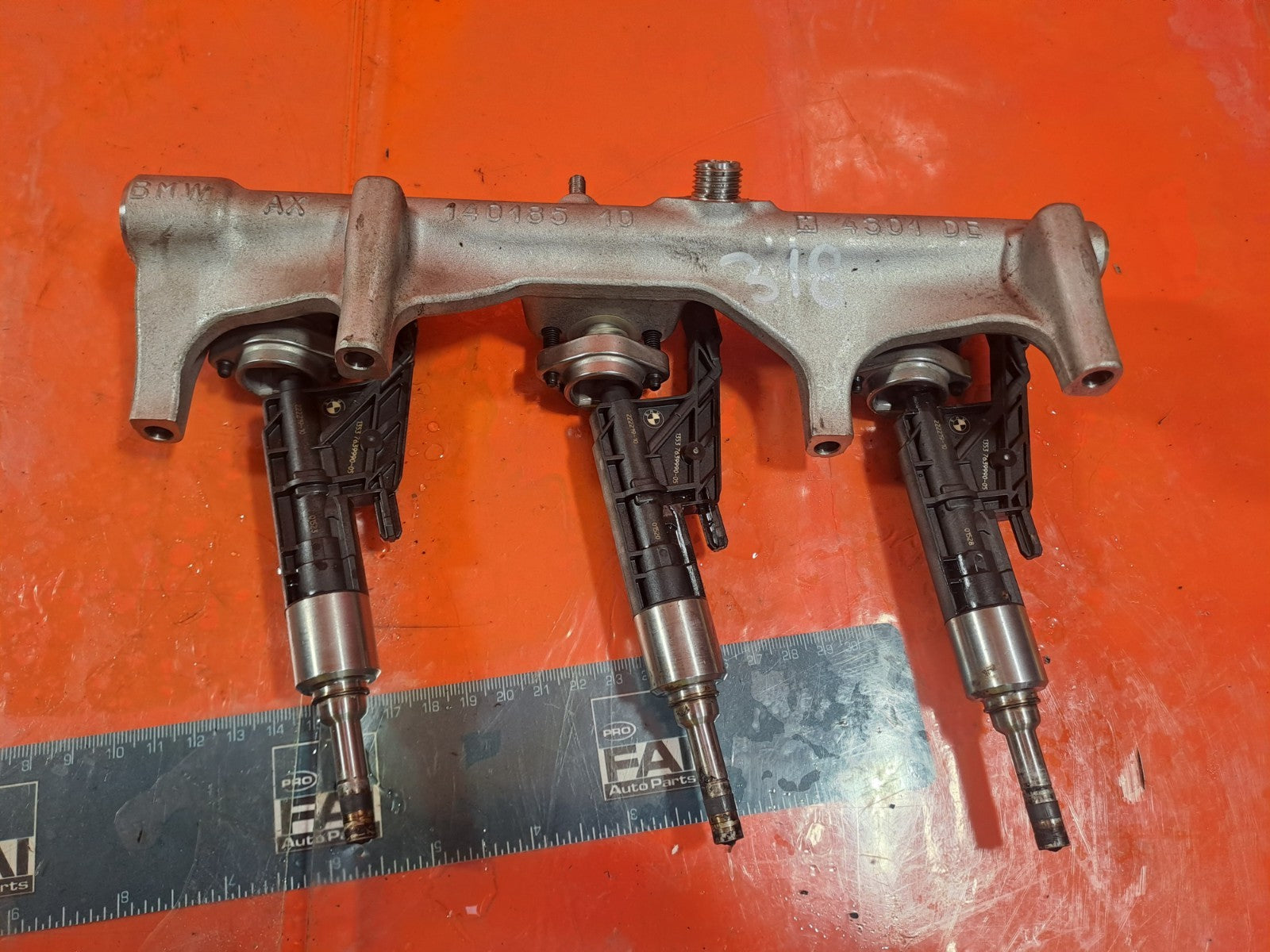 ✅2016 BMW 2 SERIES M240I F22 FUEL INJECTION RAIL 7639975 + WARRANTY A318 - Image 1