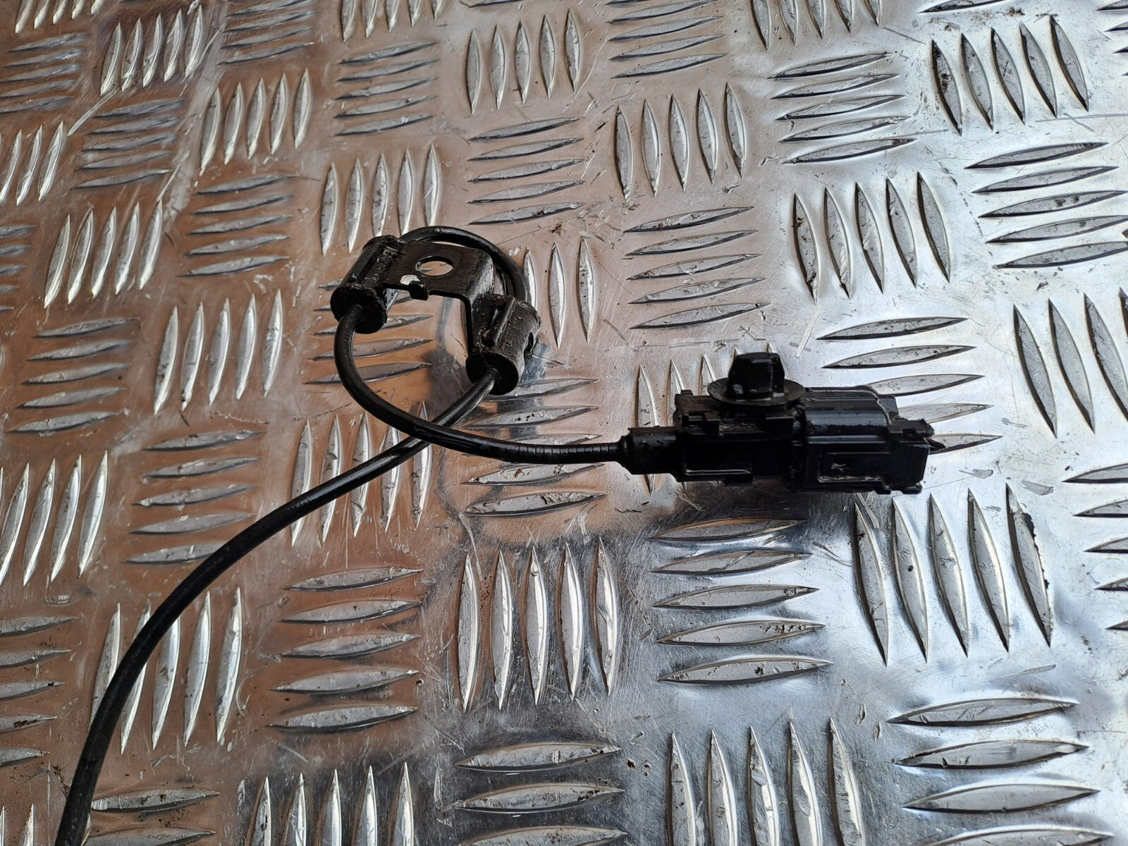 ✅2016 SSANGYONG TIVOLI ELX FRONT RIGHT WHEEL HUB + WARRANTY A279 - Image 6