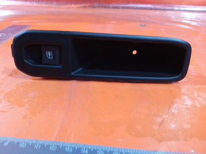 ✅Dacia Duster Journey 1.3 Petrol 2024 Rear Left Electric Window Switch Warranty - Image 5