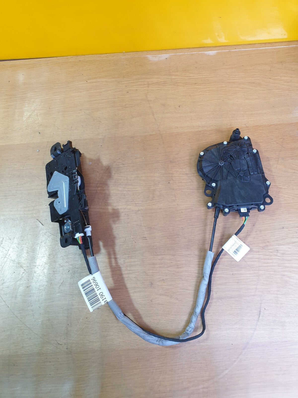 ✅BMW I4 G26 E-DRIVE 40M SPORT 2023 TAILGATE BOOT LOCK C87536-102 Warranty A190 - Image 3