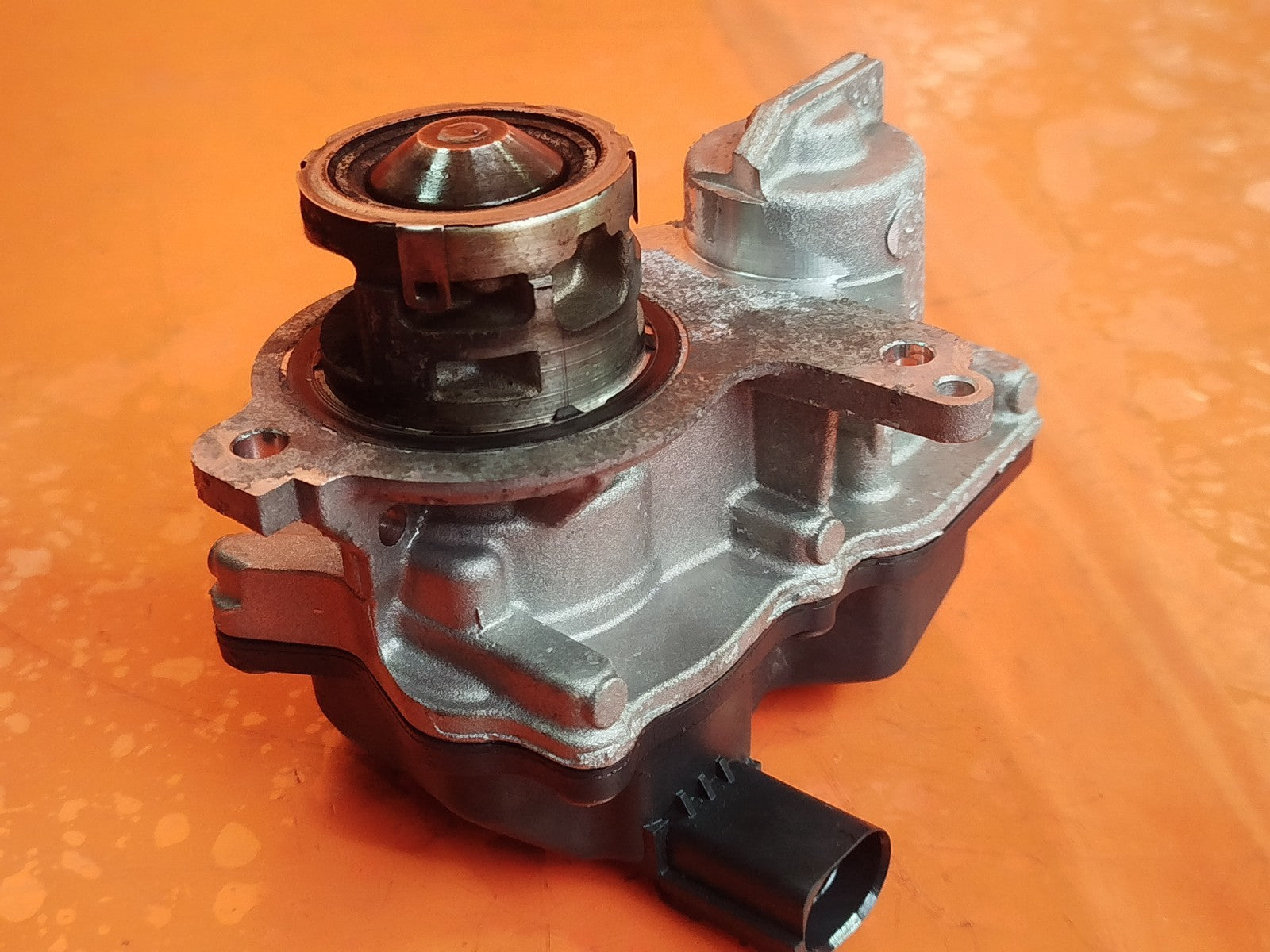 ebay-src:https://i.ebayimg.com/00/s/mtiwmfgxnjaw/z/rqoaaeswo9xpizig/$_57.jpg