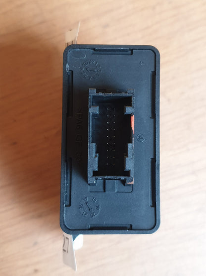 PEUGEOT 2008 MK2 GT EV ELECTRIC 2020 LIGHTING CONTROL MODULE 9832786480 Warranty - Image 6