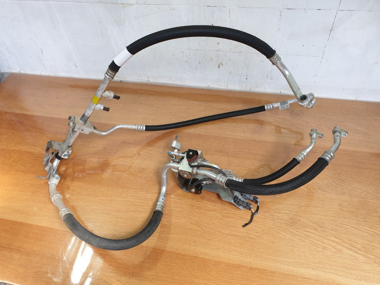 ebay-src:https://i.ebayimg.com/00/s/mtiwmfgxnjaw/z/jveaaoswxg1m0frt/$_57.jpg