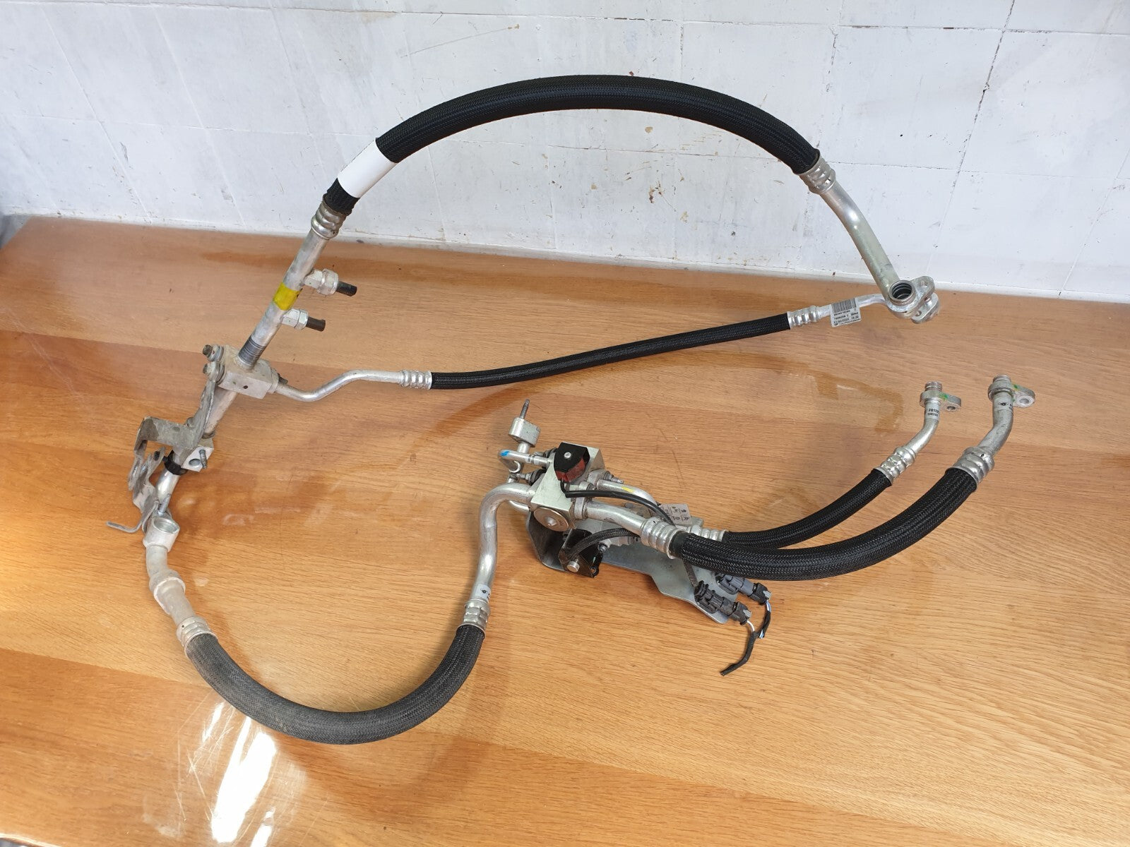 ebay-src:https://i.ebayimg.com/00/s/mtiwmfgxnjaw/z/jveaaoswxg1m0frt/$_57.jpg