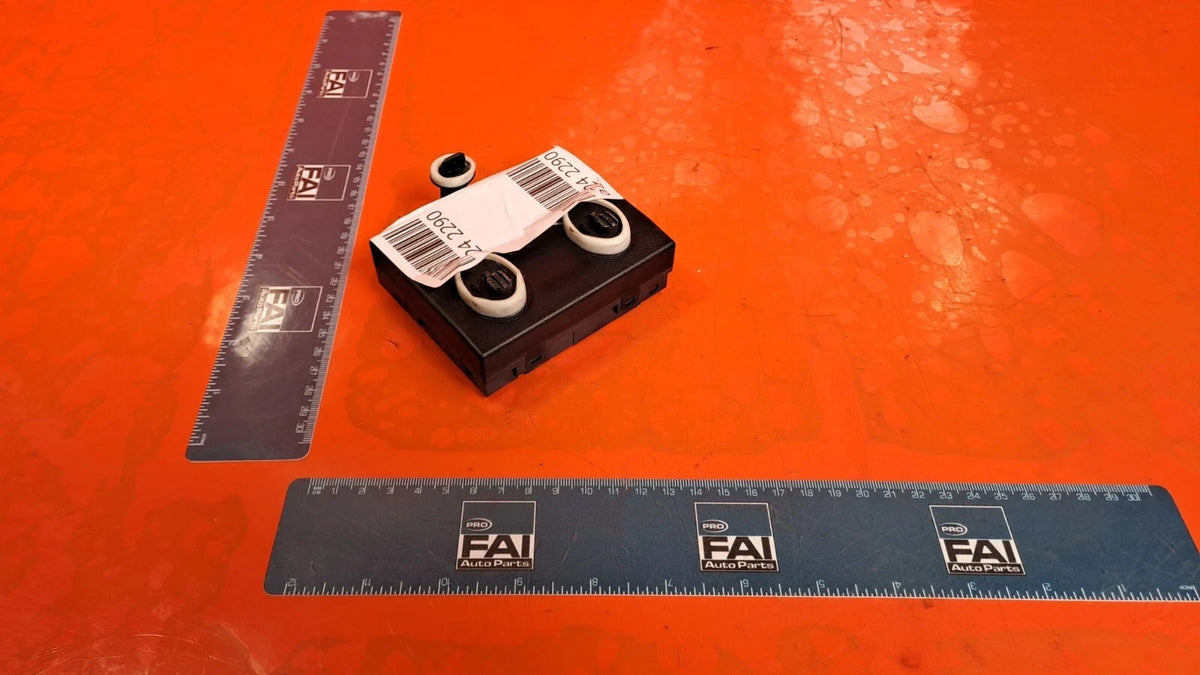 ebay-src:https://i.ebayimg.com/00/s/otawwde2mda=/z/gsoaaeswkxfqq-dr/$_57.jpg