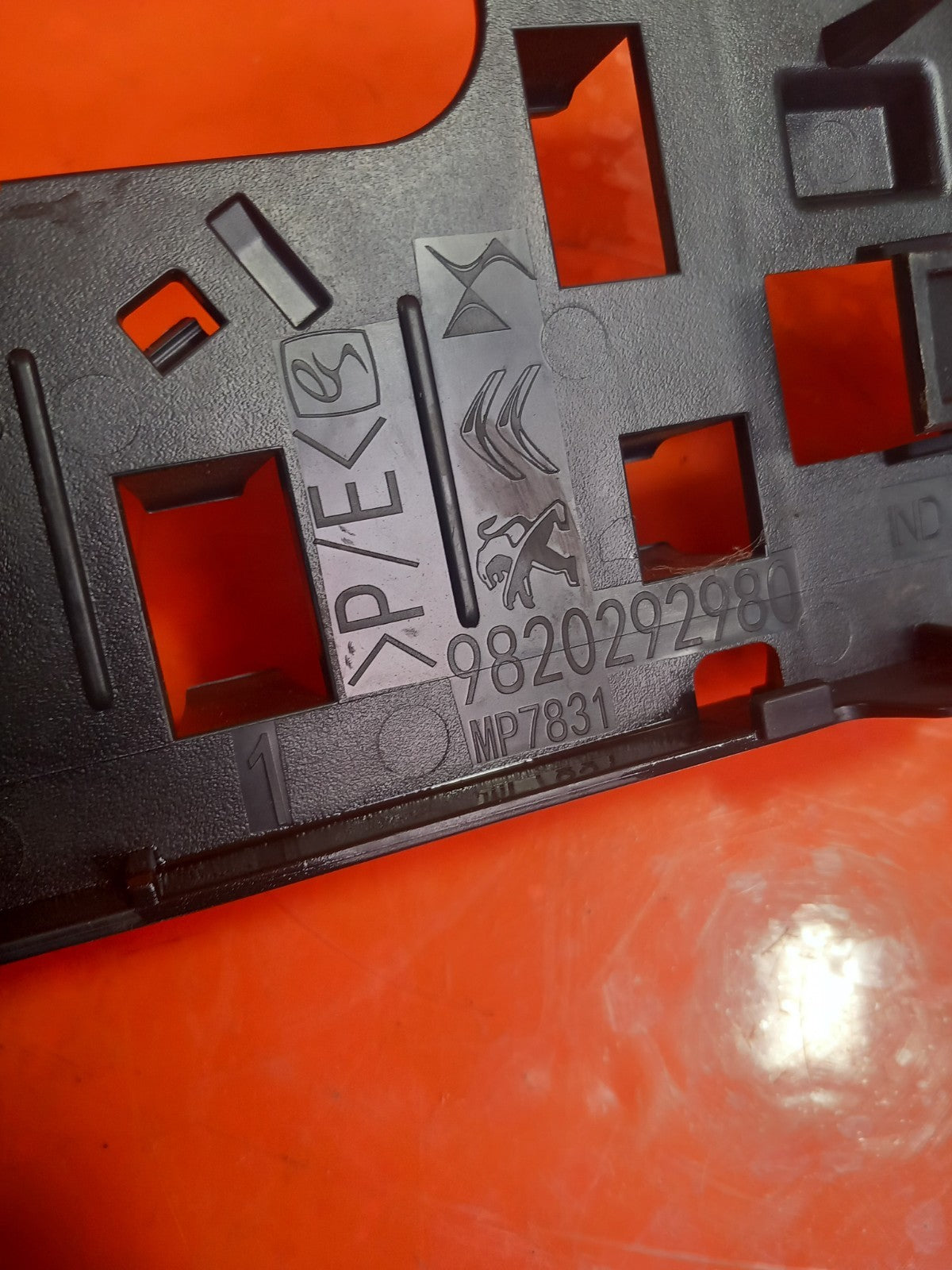 2020 Vauxhall Combo MK4 Jack Tool Kit 9820292980 Warranty A414 - Image 10