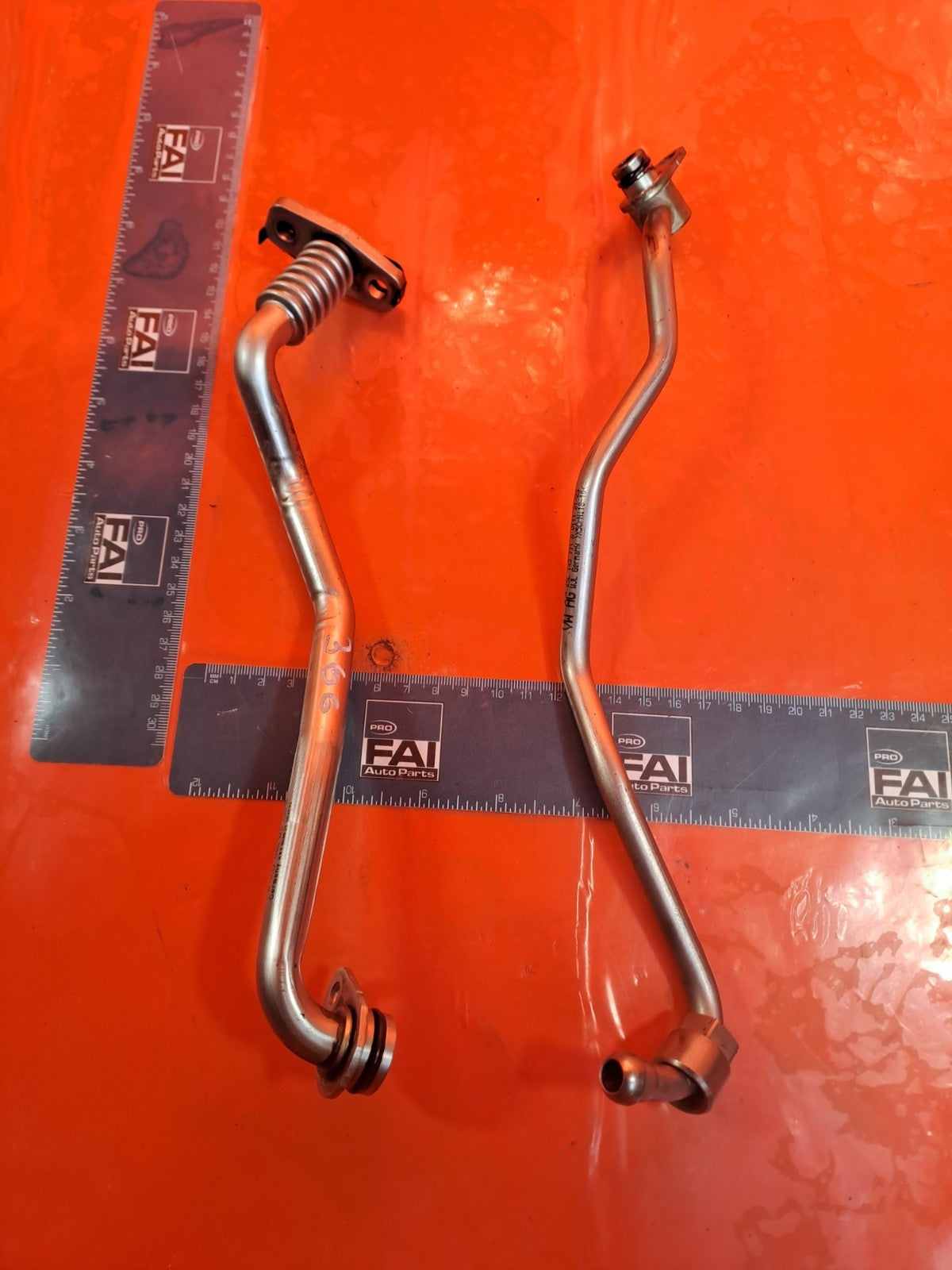 ✅FORD TOURNEO CONNECT VW CADDY 2.0 DIESEL 2024 OIL FEED PIPES 05L145736B A366 - Image 3