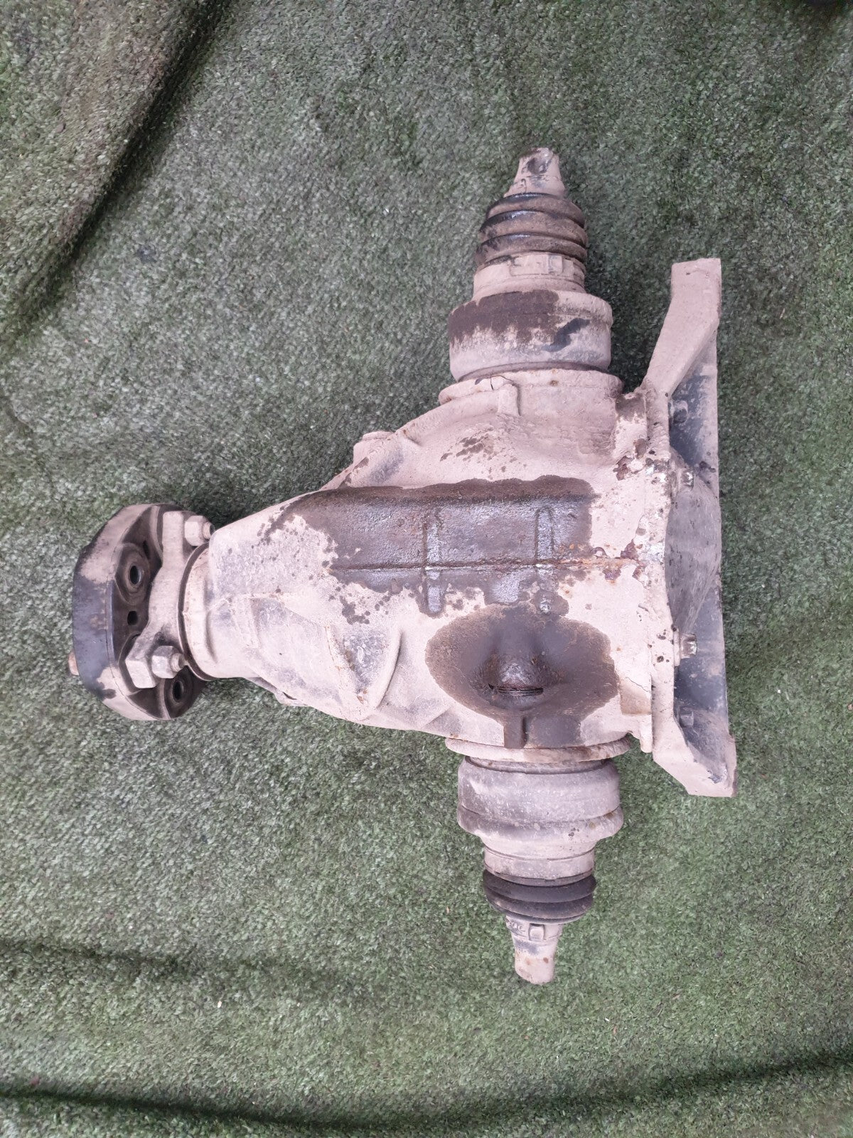 ✅2013 MERCEDES W212 AMG 2.1D REAR AXLE DIFFERENTIAL RATIO 2.47 2123507906 A141 - Image 7