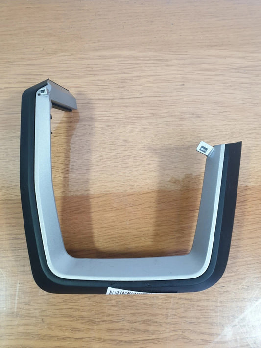 ✅Audi A1 Sport 1.0 Petrol 2020 Dashboard Air Vent Right Surround Trim 82C857237  - Image 2