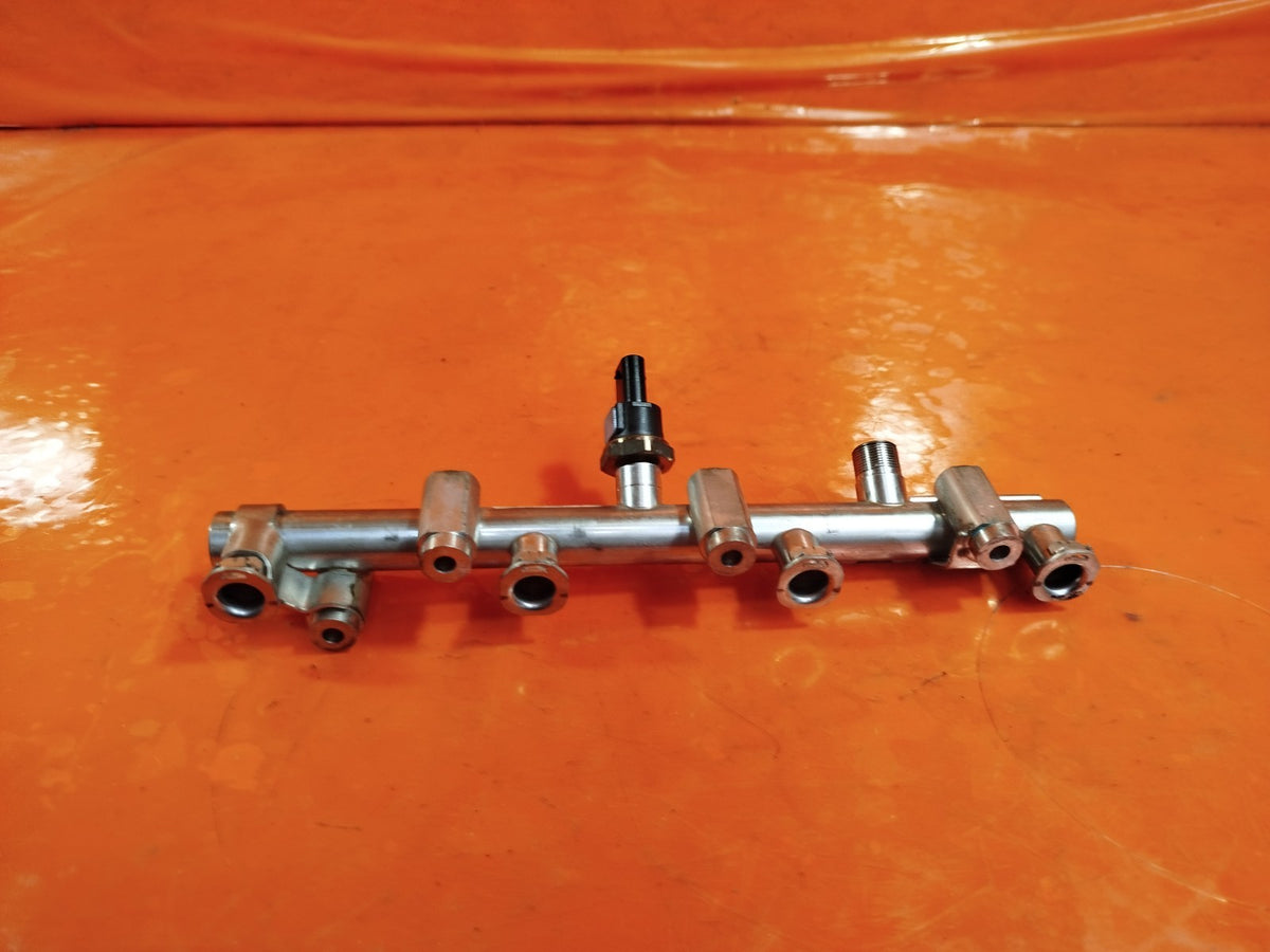 2022 Mercedes CLA W118 1.3 Petrol Fuel Rail A2820703900 Warranty A374 - Image 10