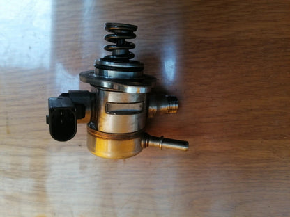 ebay-src:https://i.ebayimg.com/00/s/mtiwmfgxnjaw/z/t~kaaeswvprqdeoo/$_57.jpg