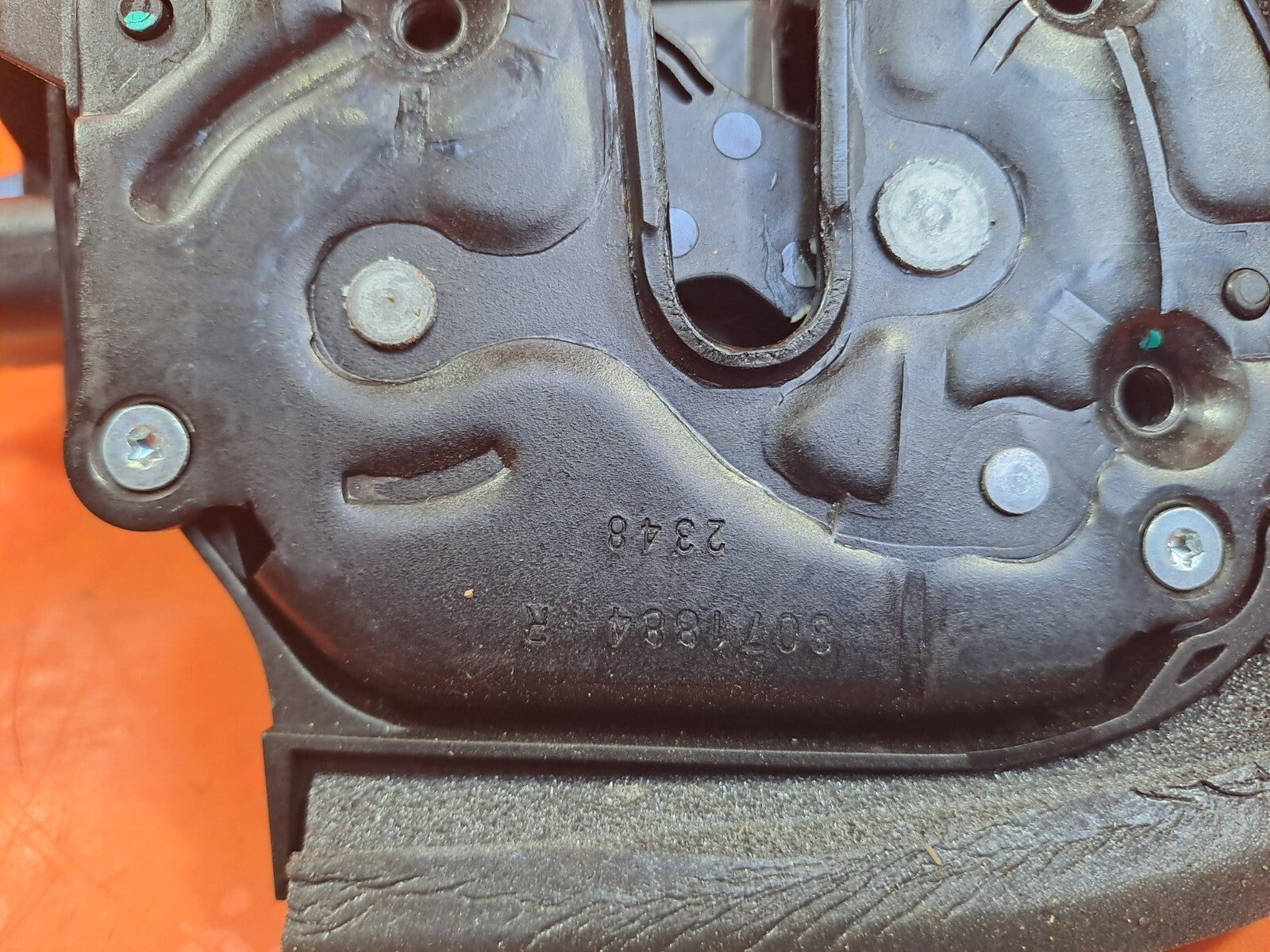 ebay-src:https://i.ebayimg.com/00/s/mtiwmfgxnjaw/z/dooaaoswnk5ngbl5/$_57.jpg