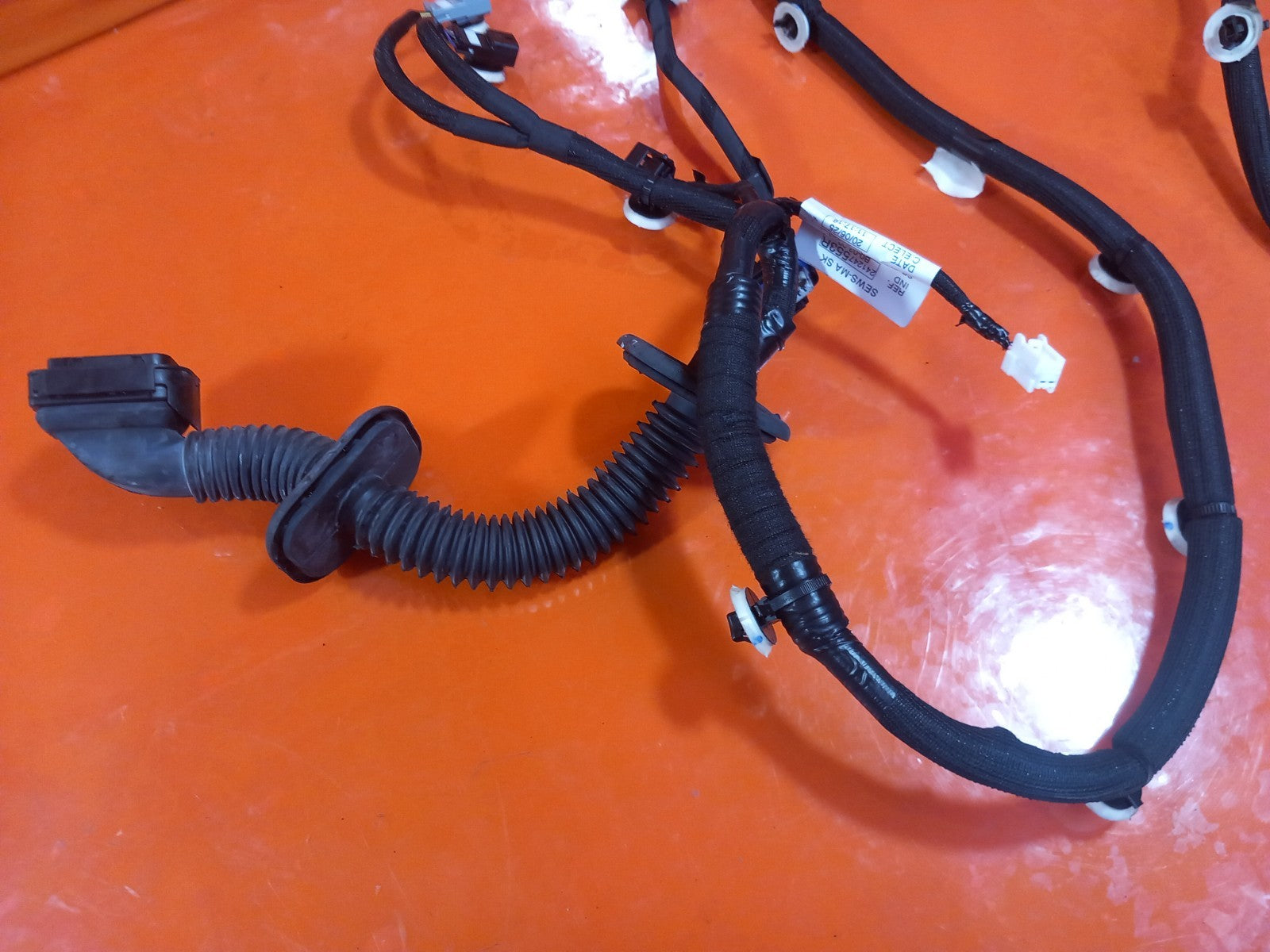 ebay-src:https://i.ebayimg.com/00/s/mtiwmfgxnjaw/z/askaaesw02jql~k4/$_57.jpg