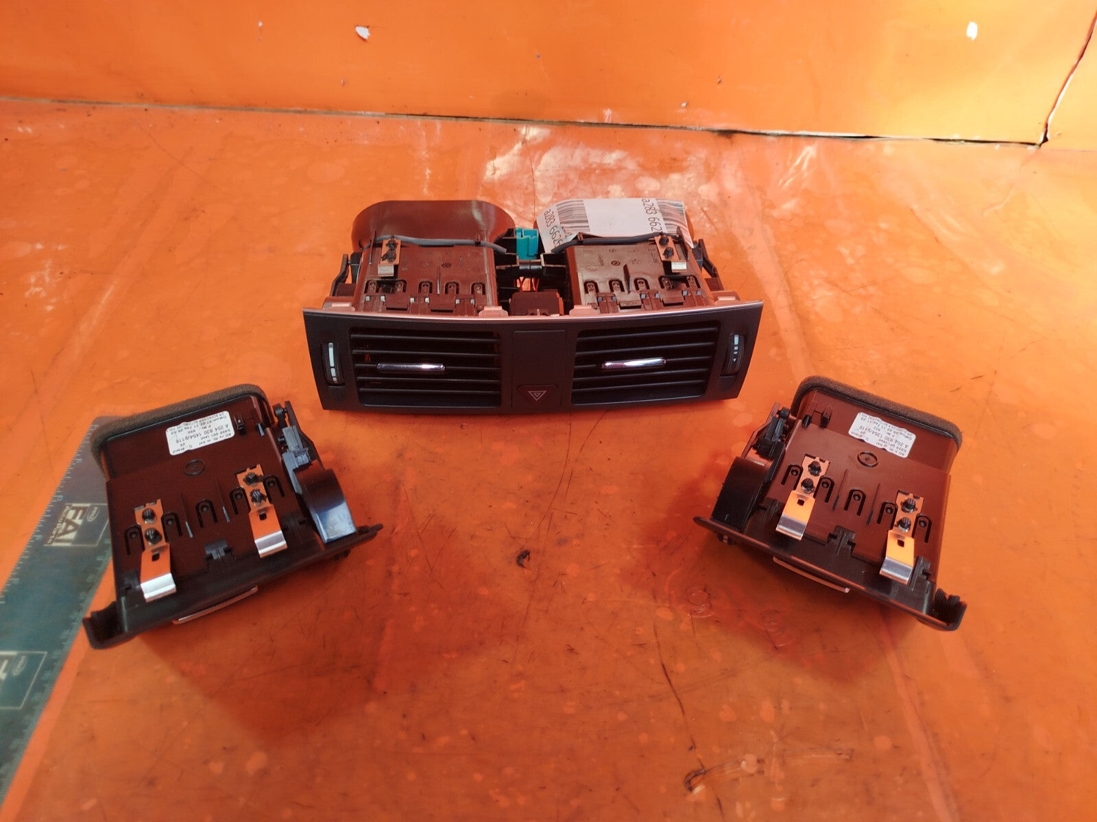 ✅Mercedes C-Class C250 W204 2.1 Diesel 2011 DASHBOARD AIR VENTS A2048307354 A283 - Image 12