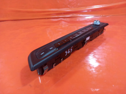 BMW F40 116D 1.5 Diesel 2021 Radio Audio CD Player Switch Panel 5A47C50 A365 - Image 6