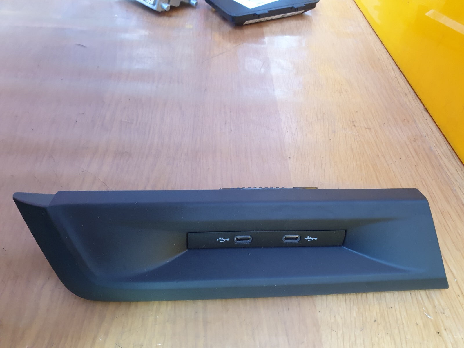 ✅2021 VW GOLF MK8 1.5TSI TWIN USB SOCKET PORT OUTLET 5NA035736 + WARRANTY A170 - Image 3