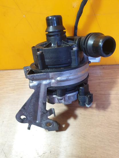 ✅Mercedes C Class W205 2.1 2014 Auxiliary Water Pump A2055013020 + Warranty A147 - Image 2