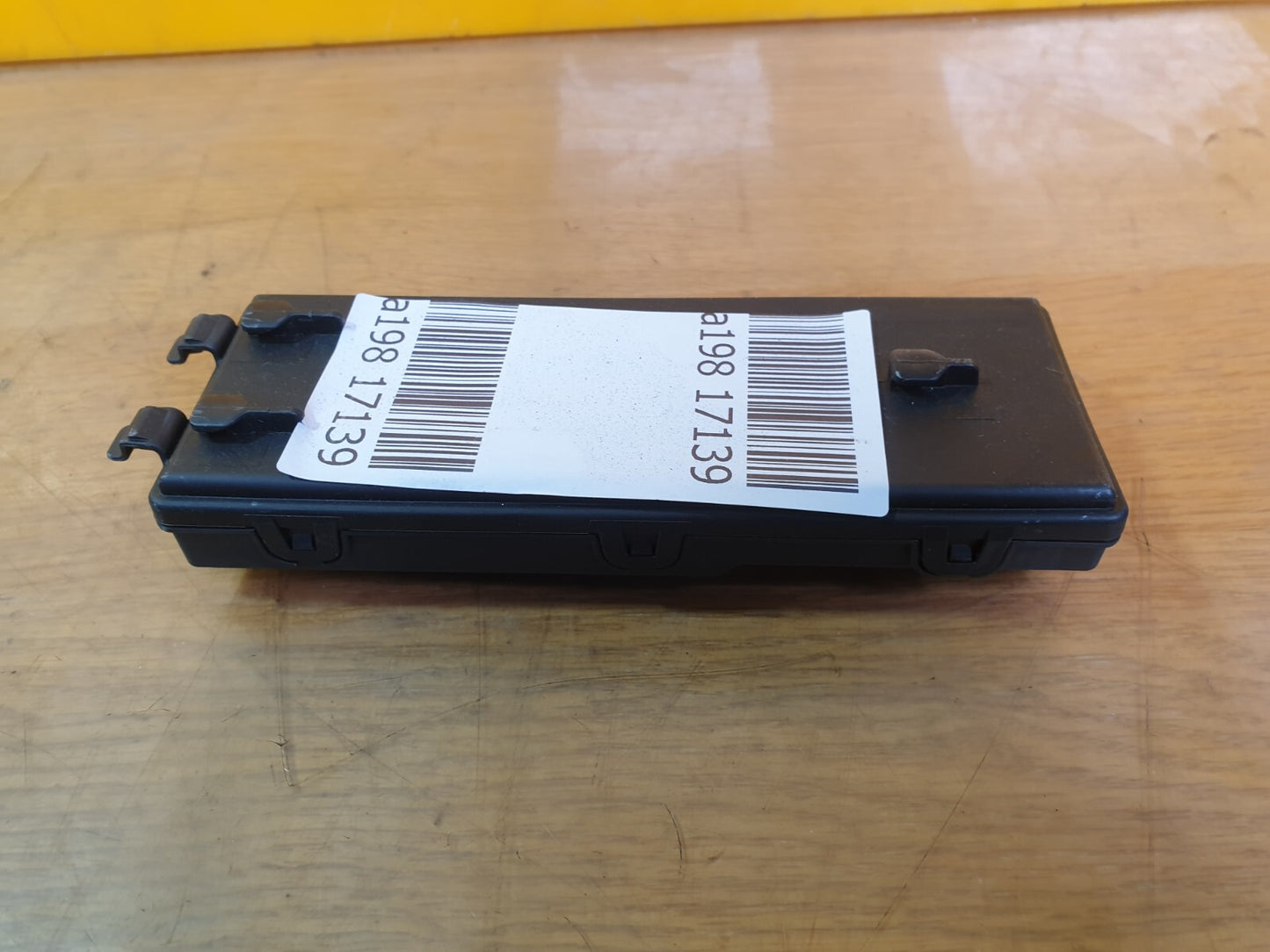 ebay-src:https://i.ebayimg.com/00/s/mtiwmfgxnjaw/z/yn4aaosw9krmmpvi/$_57.jpg