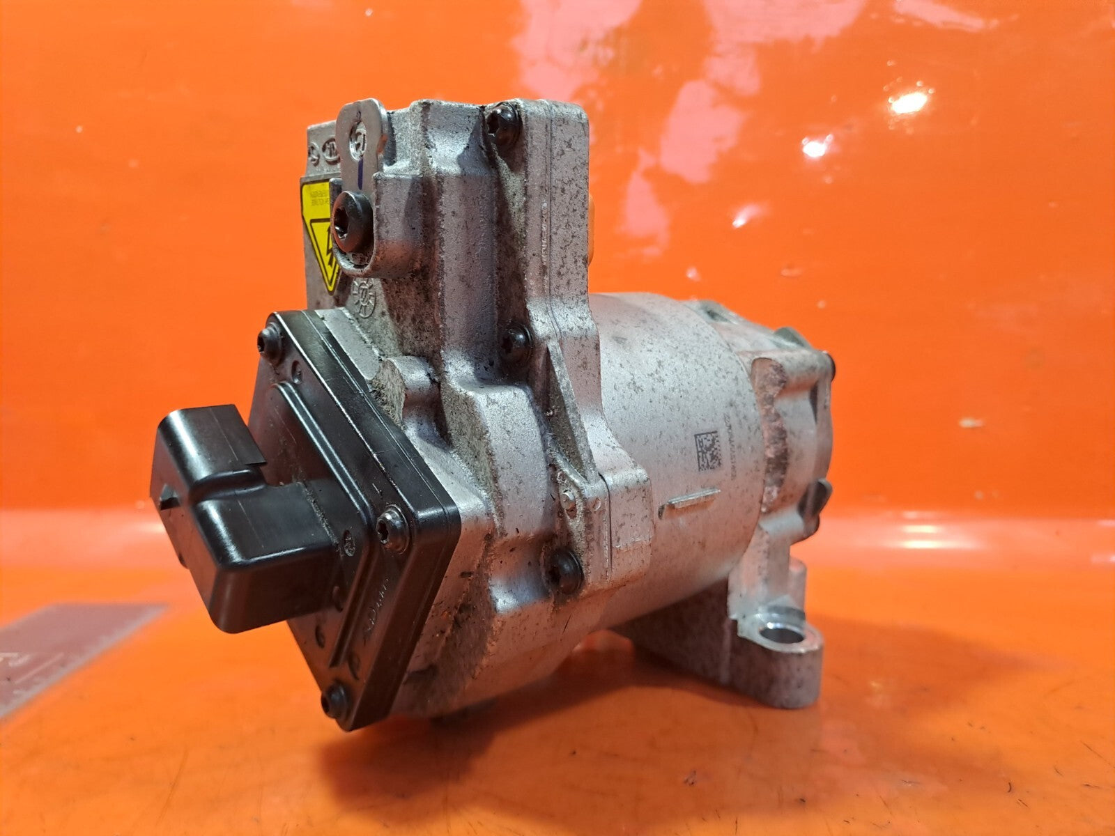 ebay-src:https://i.ebayimg.com/00/s/mtiwmfgxnjaw/z/y8maaoswqjrnxztm/$_57.jpg