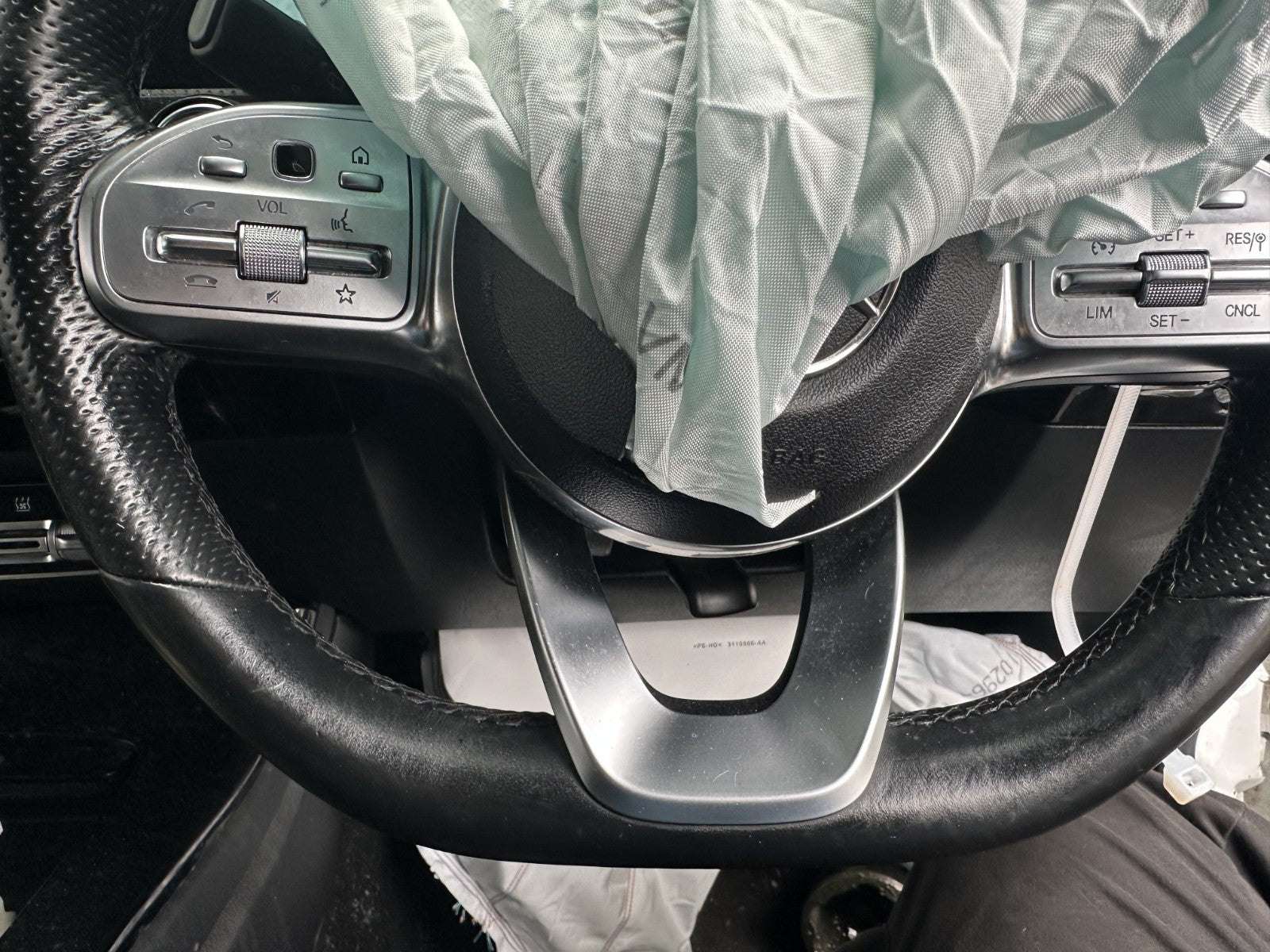 ✅2022 Mercedes CLA W118 AMG Line Steering Wheel A0004604602 + Warranty A374 - Image 3