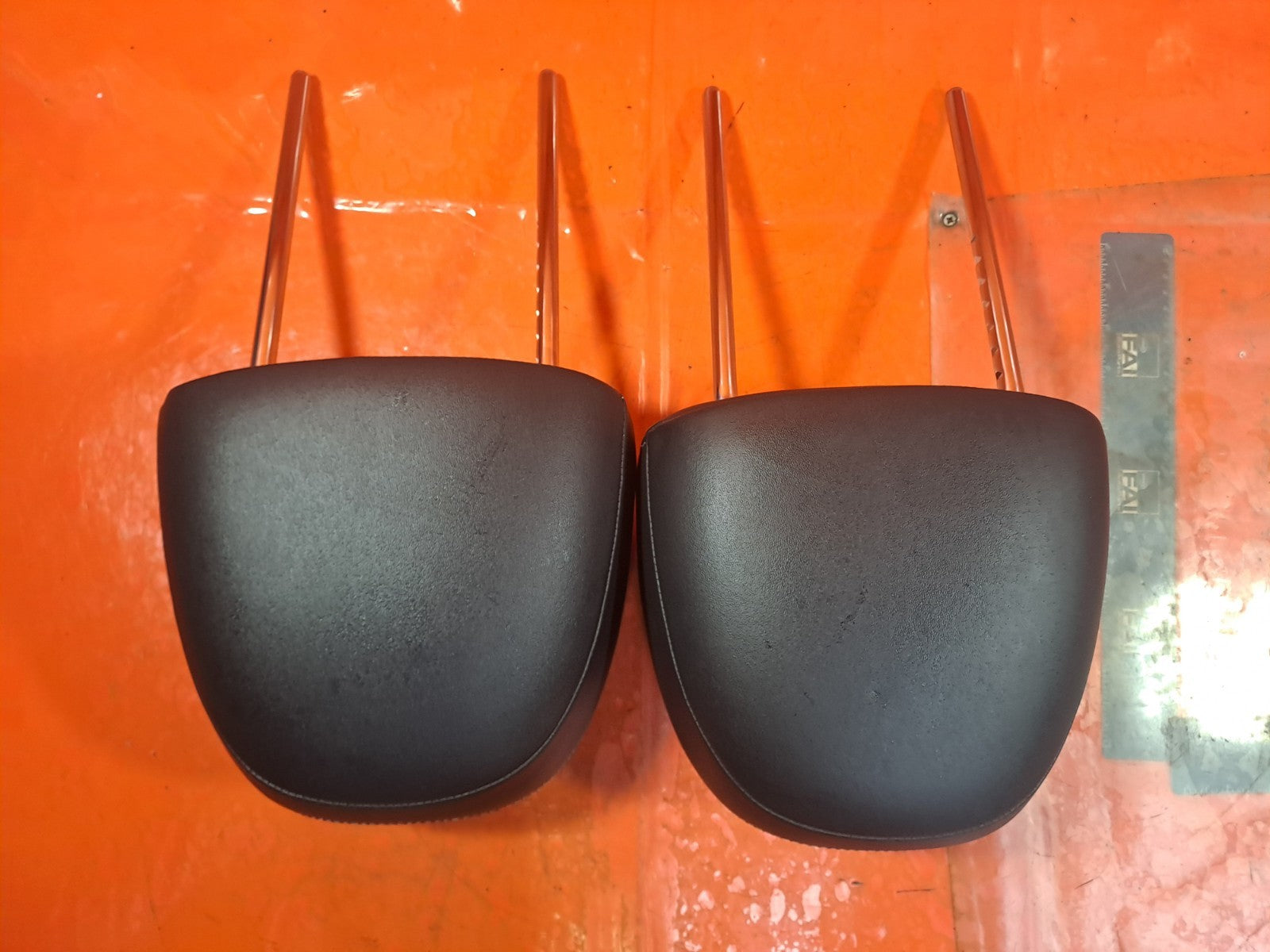 ✅2017 SSANGYONG TIVOLI EX FRONT LEFT & RIGHT HEADREST PAIR + WARRANTY A230 - Image 12