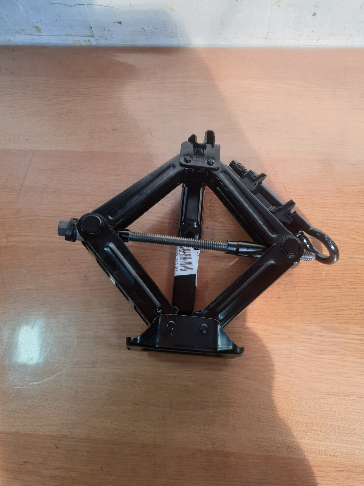 FORD FOCUS ACTIVE X 1.0 PETROL 2021 CAR JACK WITH TOW EYE JX7C17A078CA Warranty - Image 2
