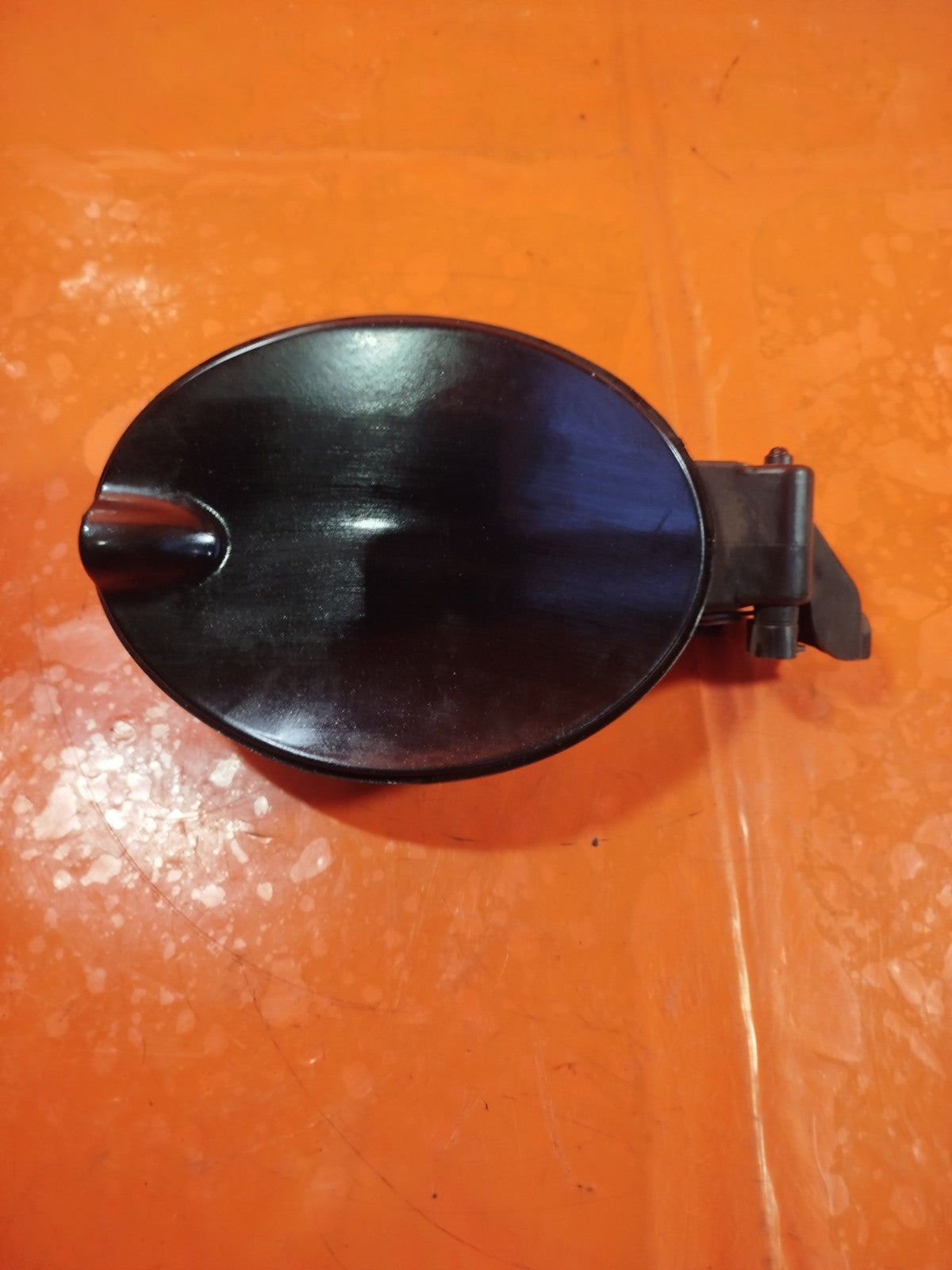 ✅2015 FORD TRANSIT CONNECT V408 FUEL FILLER FLAP COVER BLACK DT11-V27936-DD A355 - Image 1