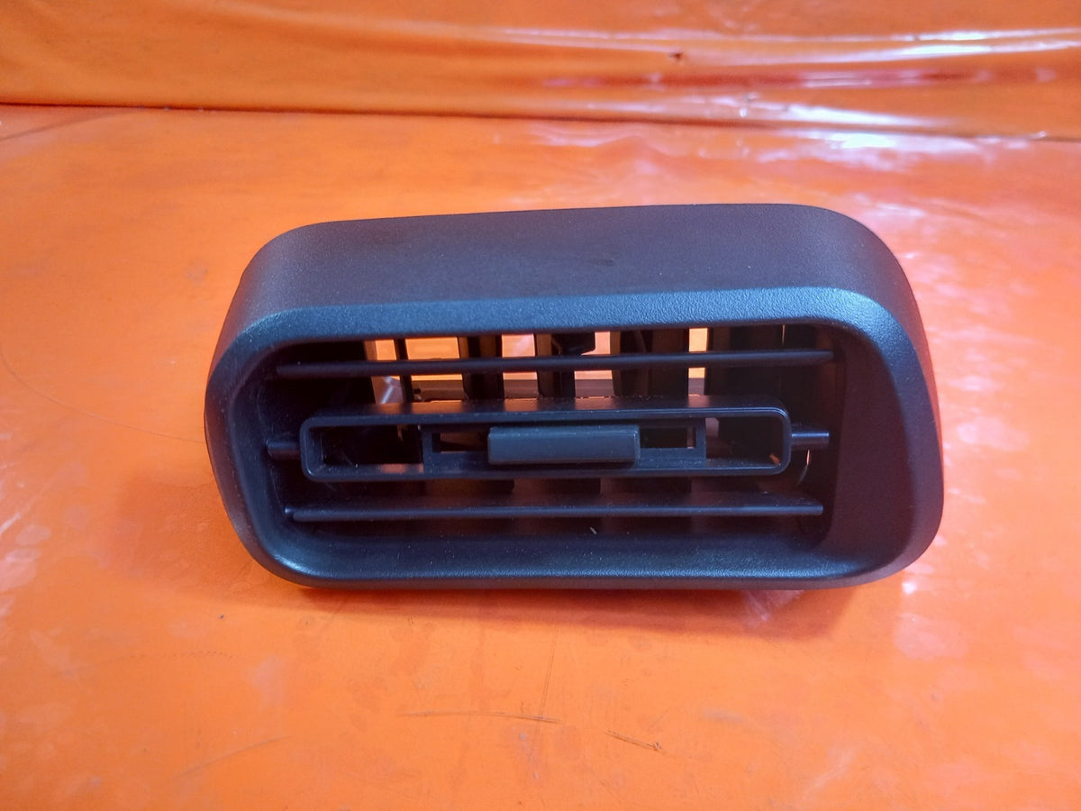 ebay-src:https://i.ebayimg.com/00/s/mtiwmfgxnjaw/z/wquaaesw0-xqvg7z/$_57.jpg