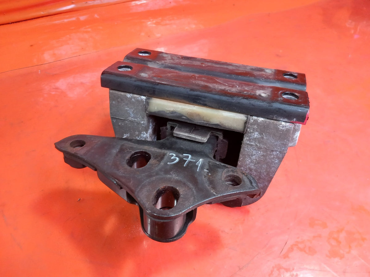 ebay-src:https://i.ebayimg.com/00/s/mtiwmfgxnjaw/z/l00aaeswl3vqhpxu/$_57.jpg
