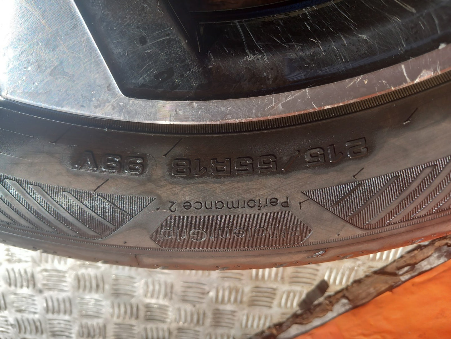 2023 Renault Captur MK2 Alloy Wheel w/ Tyre 215/55 R18 403005075R Warranty A392 - Image 3