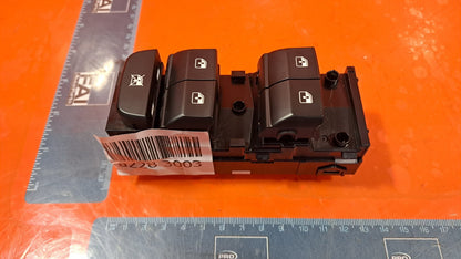 KIA XCEED 1.5 PETROL 2021 FRONT RIGHT WINDOW CONTROL SWITCH 93570J7500 Warranty - Image 7