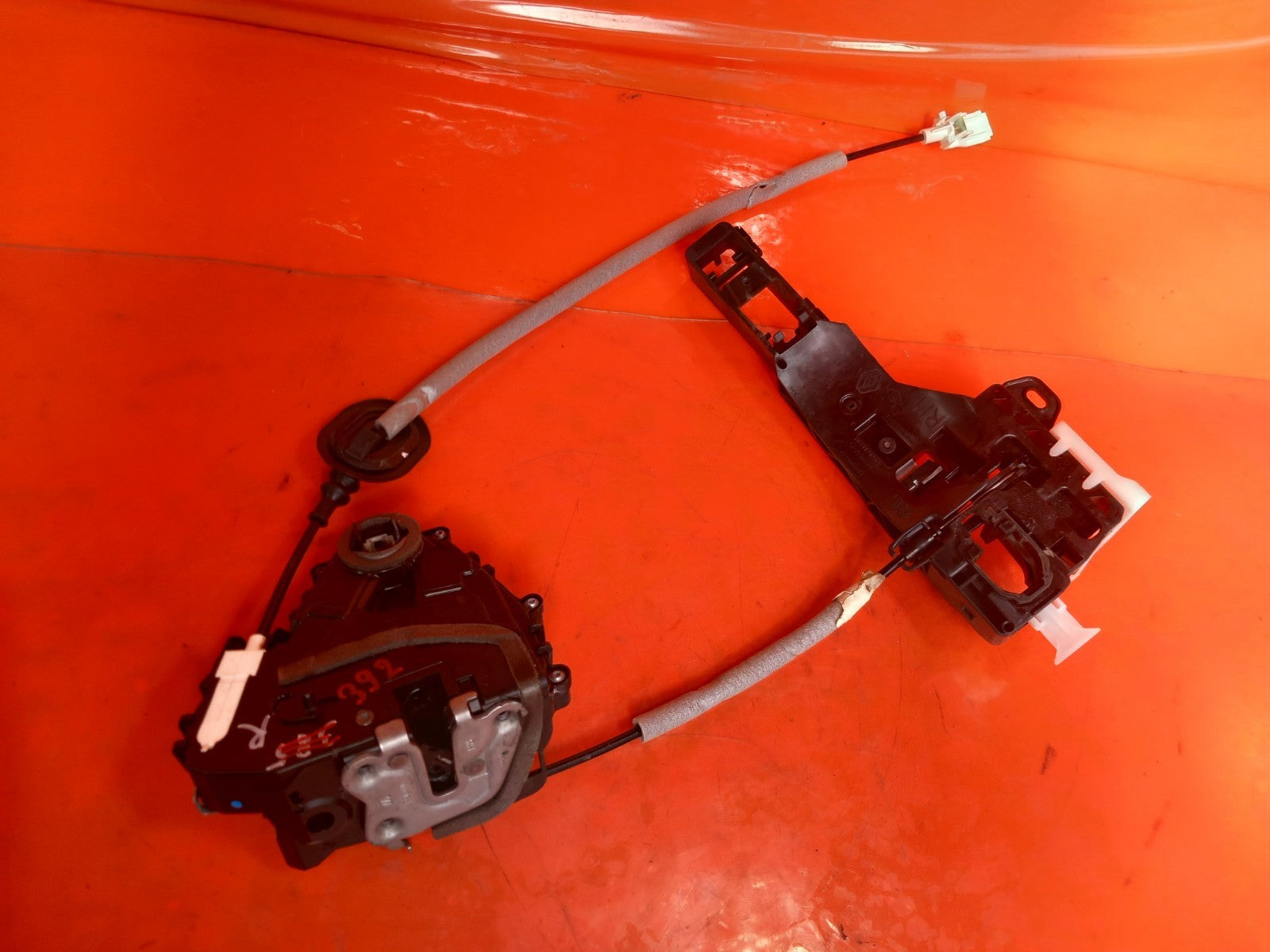 Renault Captur 1.6 Petrol 2023 Rear Right Door Lock 825024982R 806065425R A392 - Image 2