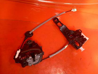 Renault Captur 1.6 Petrol 2023 Rear Right Door Lock 825024982R 806065425R A392 - Image 2