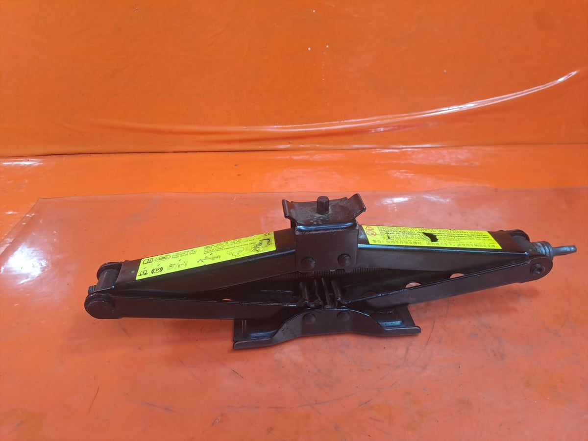 ebay-src:https://i.ebayimg.com/00/s/mtiwmfgxnjaw/z/y5gaaeswiezqhylf/$_57.jpg