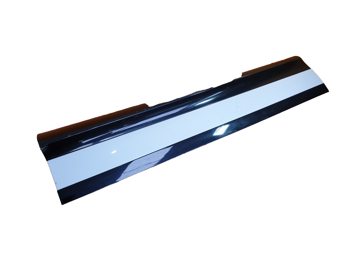 2022 Range Rover Evoque L551 Front Left Door Molding K8D2-21065-C Warranty A169 - Image 1
