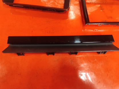 ✅2022 Range Rover Evoque L551 Trim Cover Black N8D2-044B78-BA + Warranty A169 - Image 9
