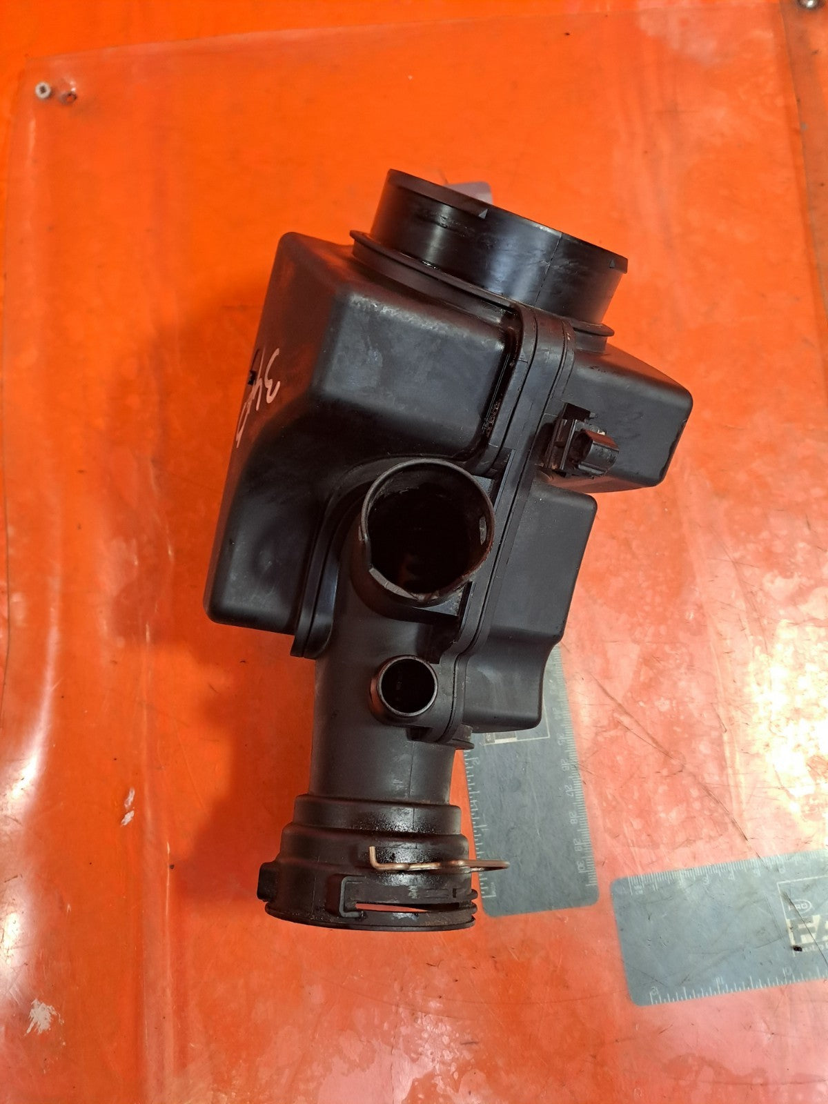 ebay-src:https://i.ebayimg.com/00/s/mtywmfgxmjaw/z/lzyaaeswpktpz7iy/$_57.jpg