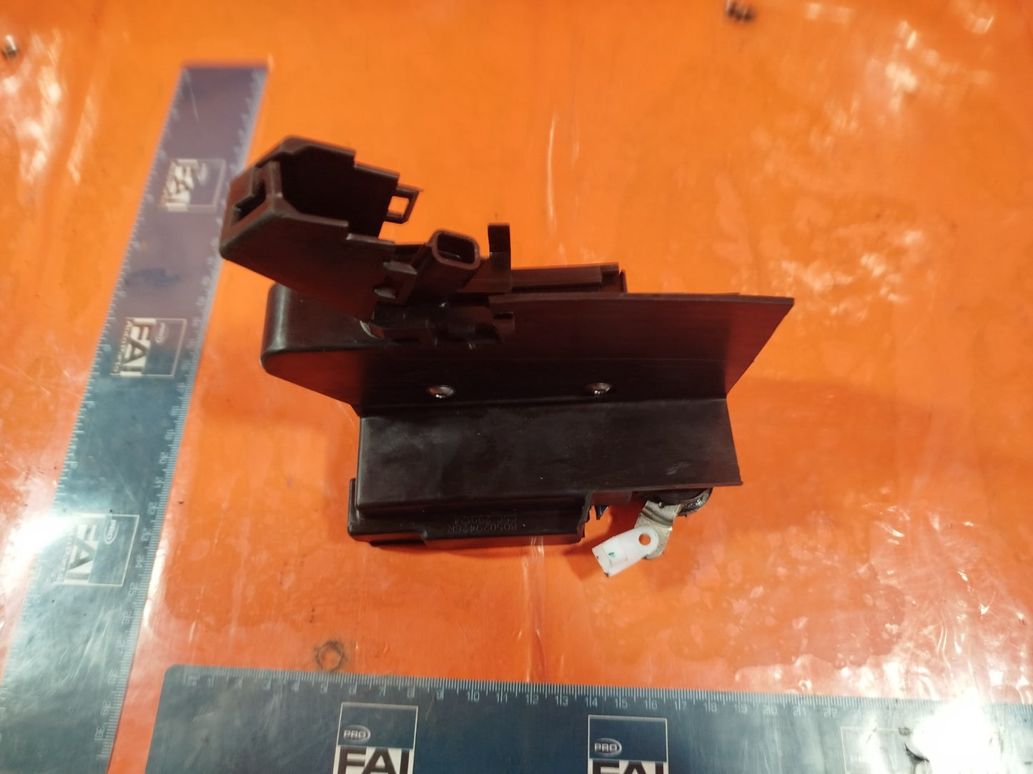 ✅2024 DACIA DUSTER JOURNEY DOOR LOCK FRONT RIGHT 805029426R + WARRANTY A364 - Image 1