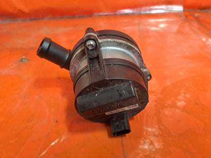 ✅2020 Jaguar I-Pace X590 Auxiliary Water Pump J9D3-8501-AA + Warranty A375 - Image 9