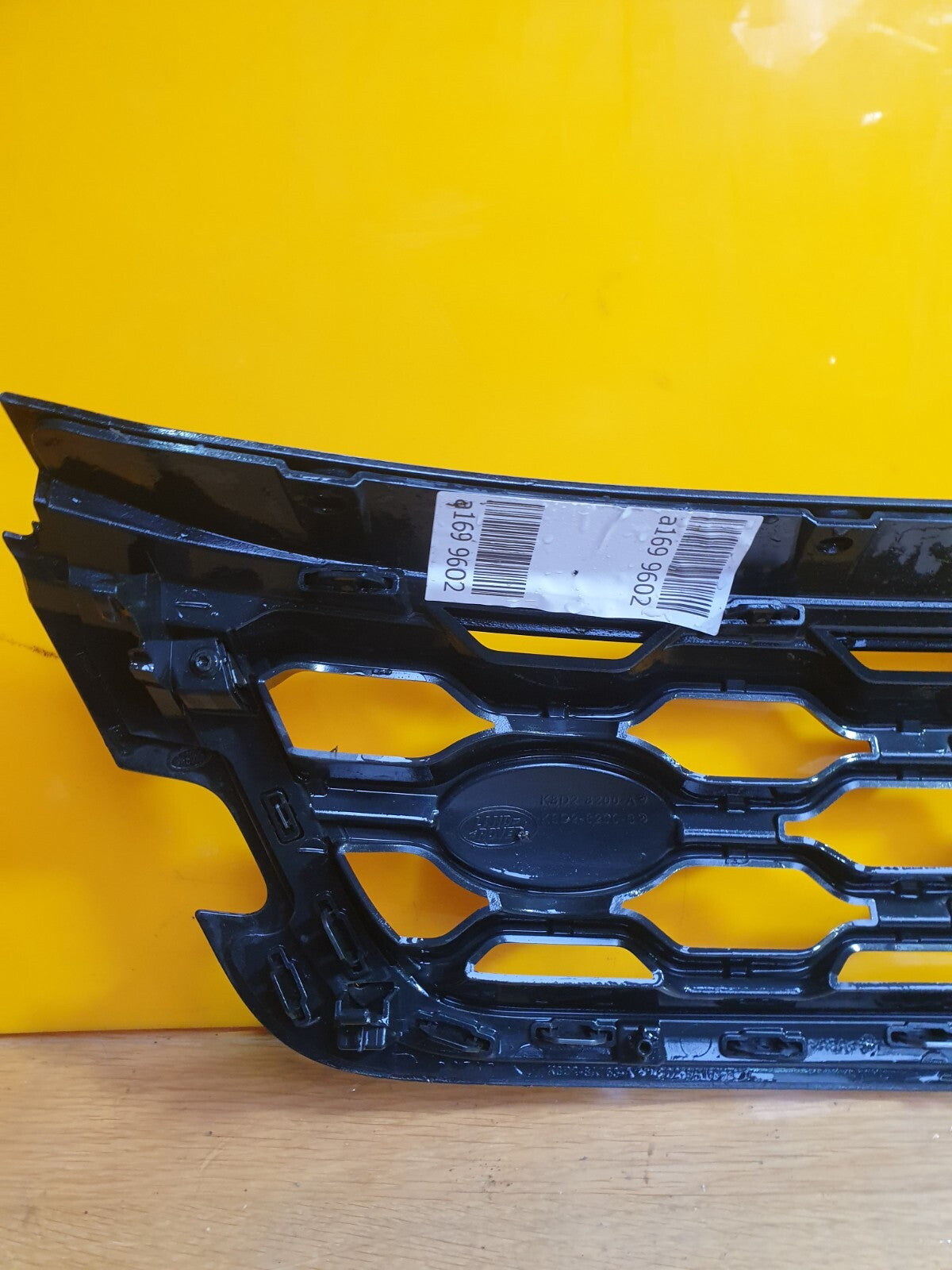 2022 Range Rover Evoque L551 Front Bumper Grill K8D2-8200-A Warranty A169 - Image 9