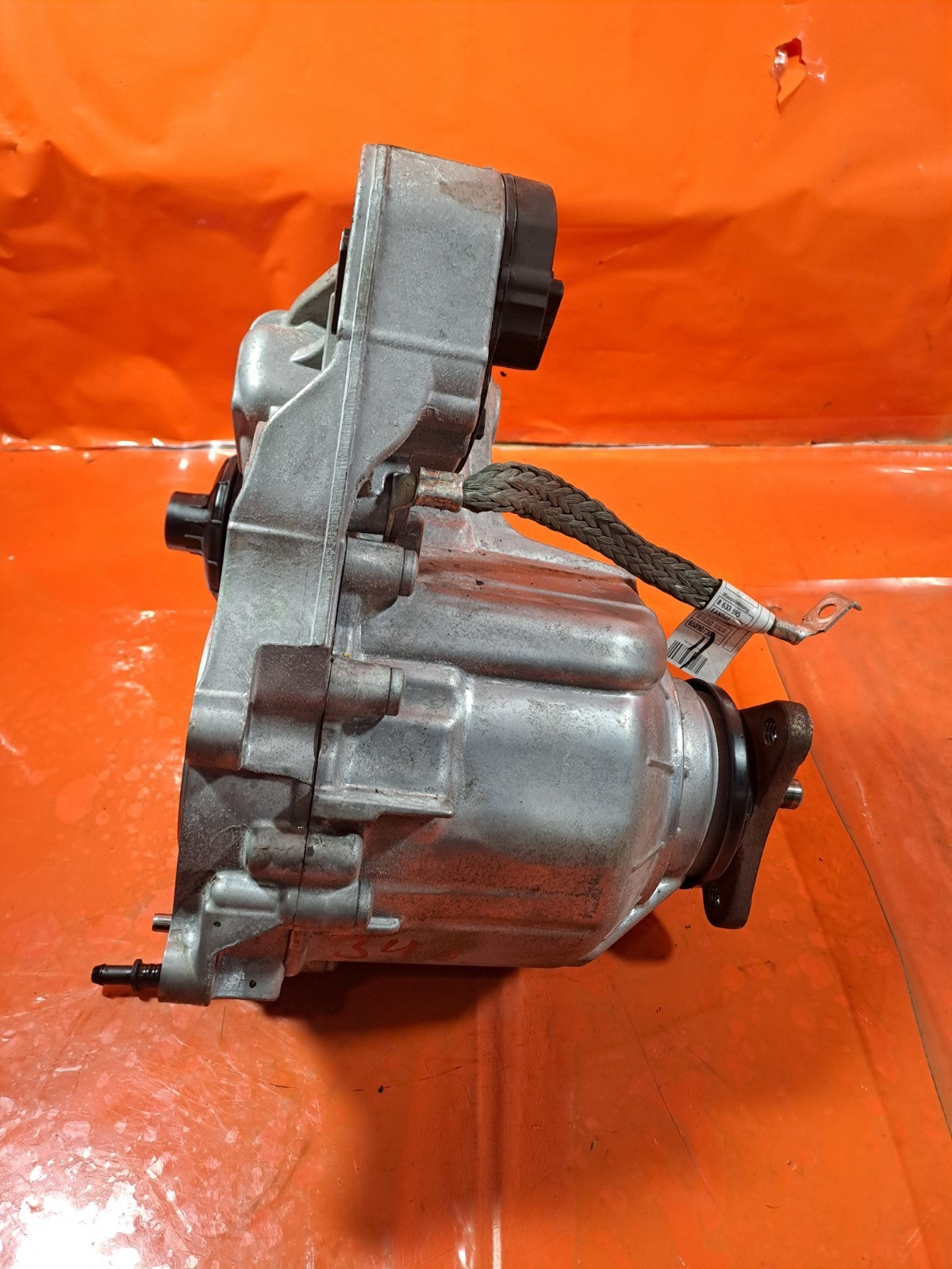 ebay-src:https://i.ebayimg.com/00/s/mtywmfgxmjaw/z/wiwaaeswfjvpbjqb/$_57.jpg