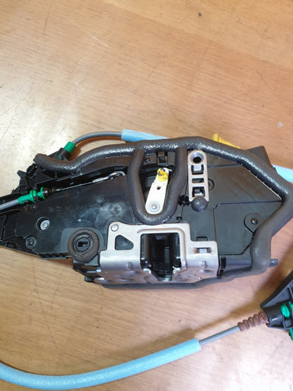 ebay-src:https://i.ebayimg.com/00/s/mtywmfgxmjaw/z/8gqaaoswjmfmzxt7/$_57.jpg