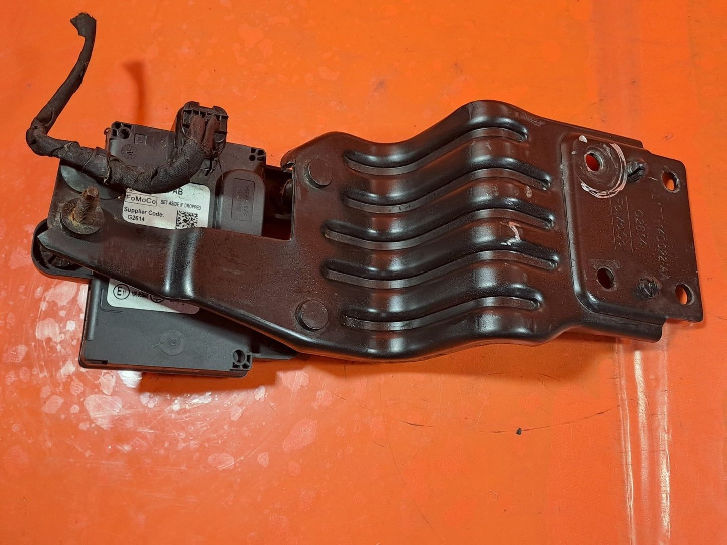 ebay-src:https://i.ebayimg.com/00/s/mtiwmfgxnjaw/z/wbmaaeswpolpbmk7/$_57.jpg