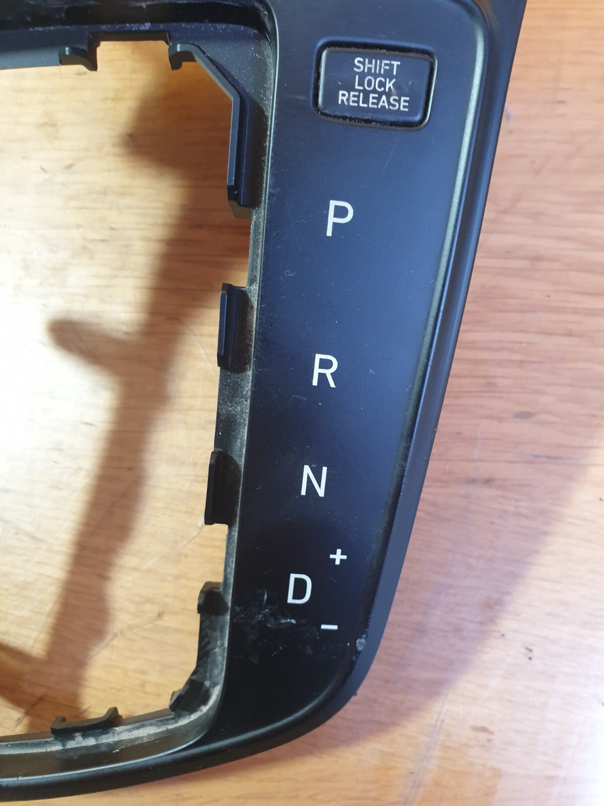 ✅2023 HYUNDAI I20 MK3 N LINE 1.0P GEAR STICK SURROUND TRIM PANEL 84655Q0800 A189 - Image 6