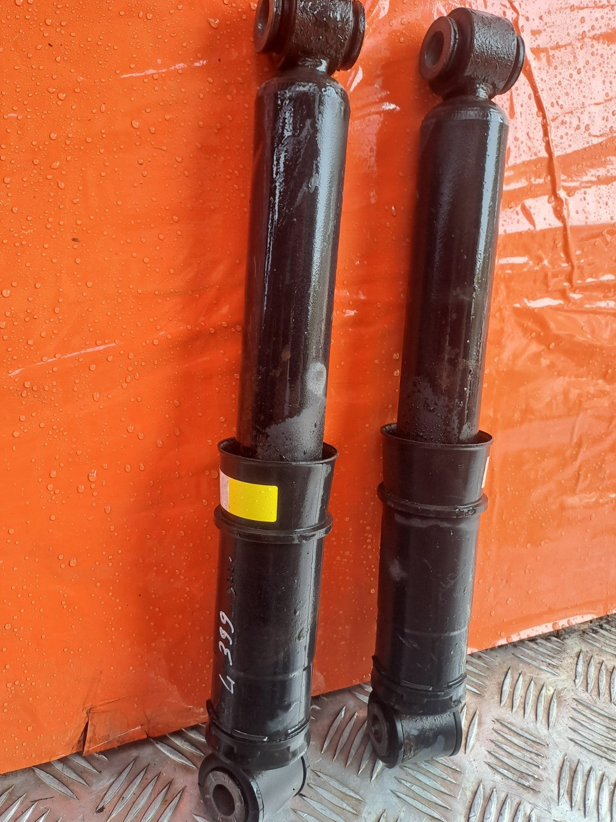 2021 Mercedes W415 Citan Rear Shock Absorber Pair A4153260200 Warranty A399 - Image 5