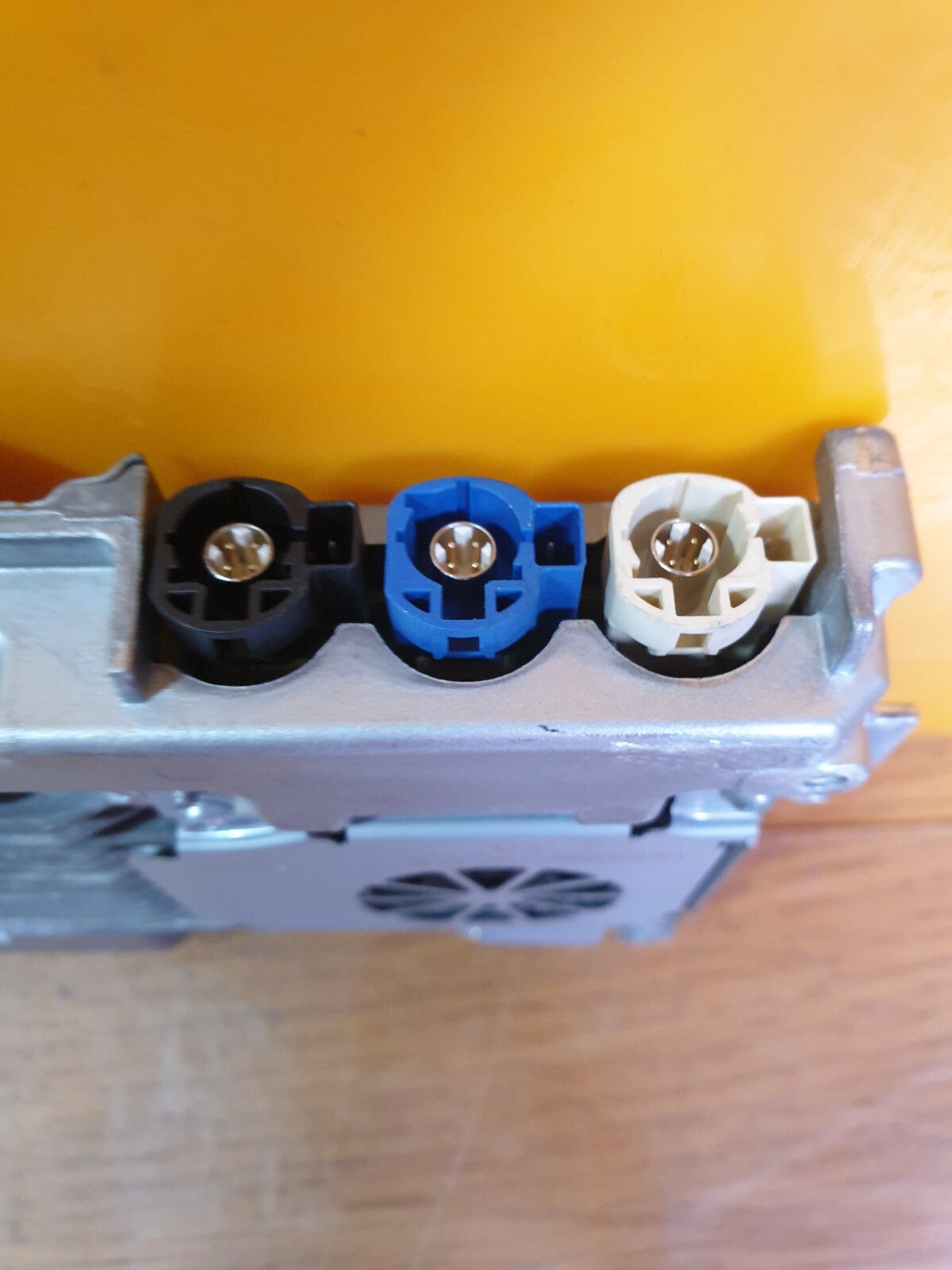 ebay-src:https://i.ebayimg.com/00/s/mtywmfgxmjaw/z/kxiaaoswzztmajom/$_57.jpg